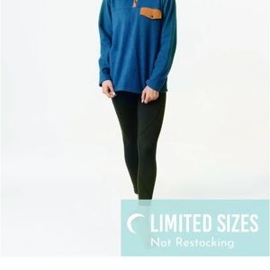 Women’s Quilted pullover sweatshirt